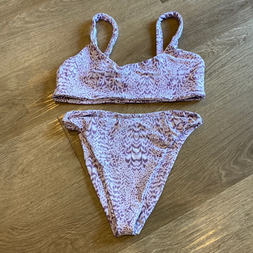 Skatie purple bikini